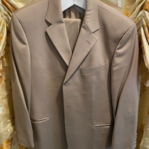 Men’s suit